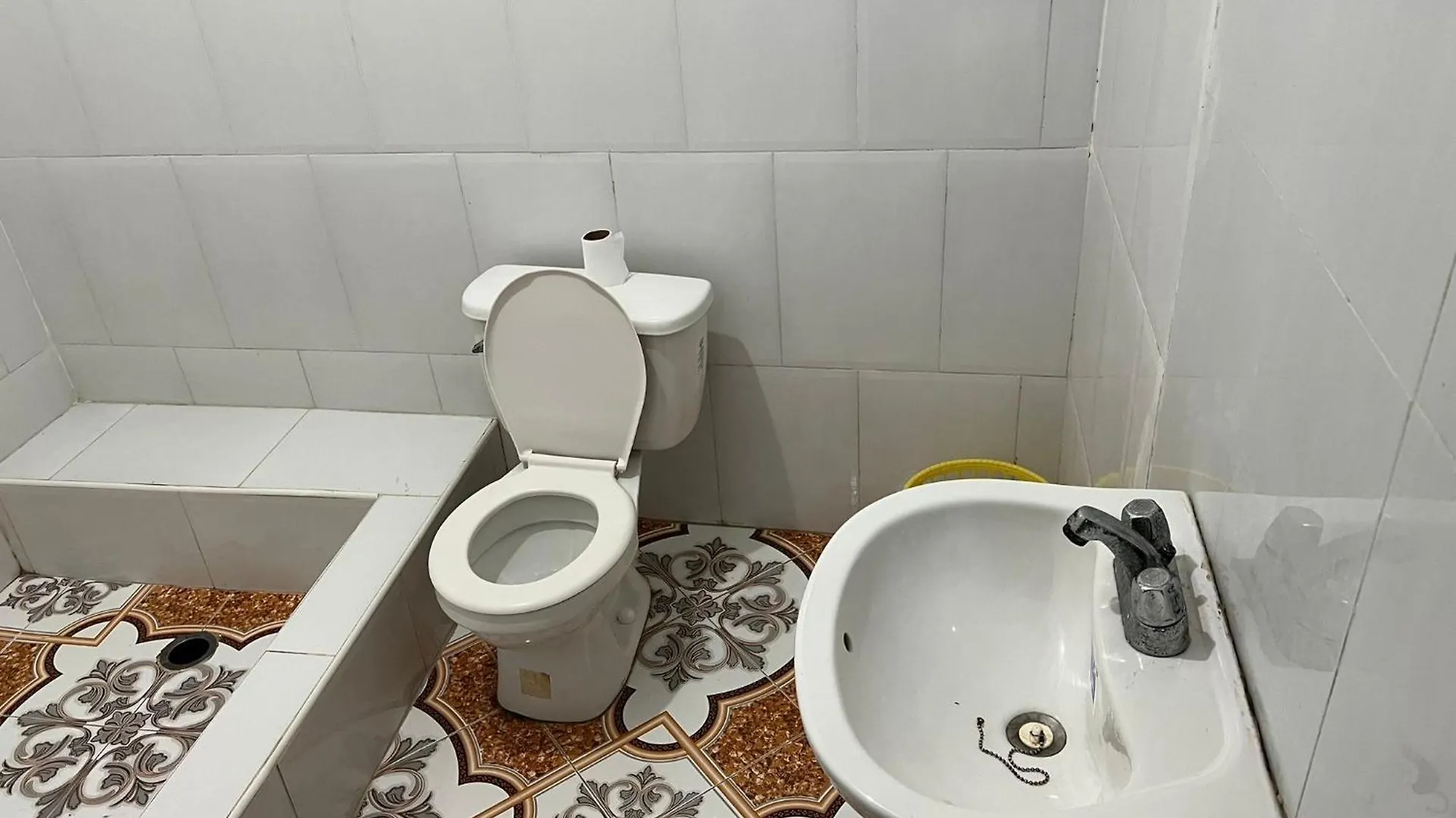 ז'אקמל Breman Semi Hotel