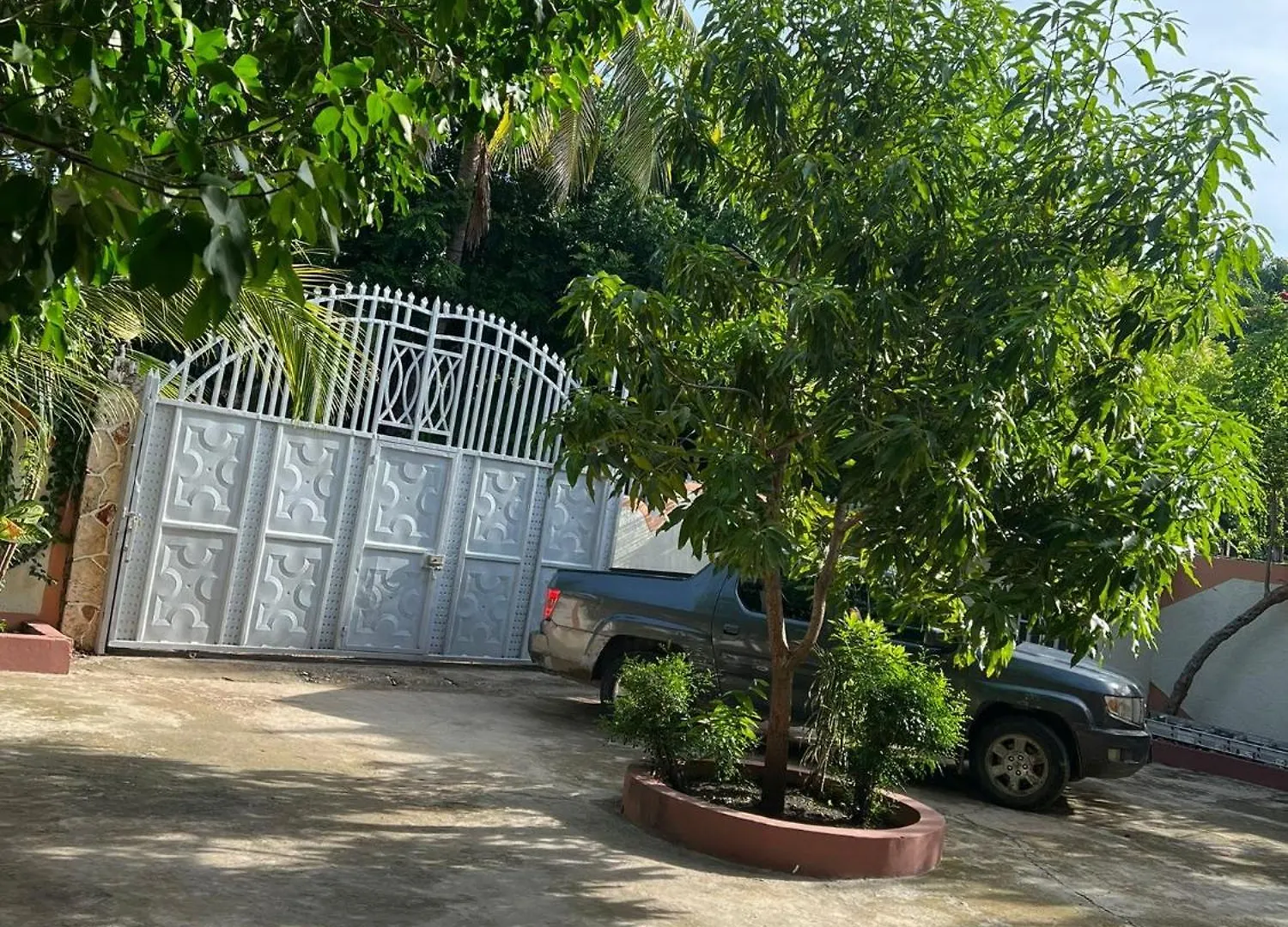 ז'אקמל Breman Semi Hotel