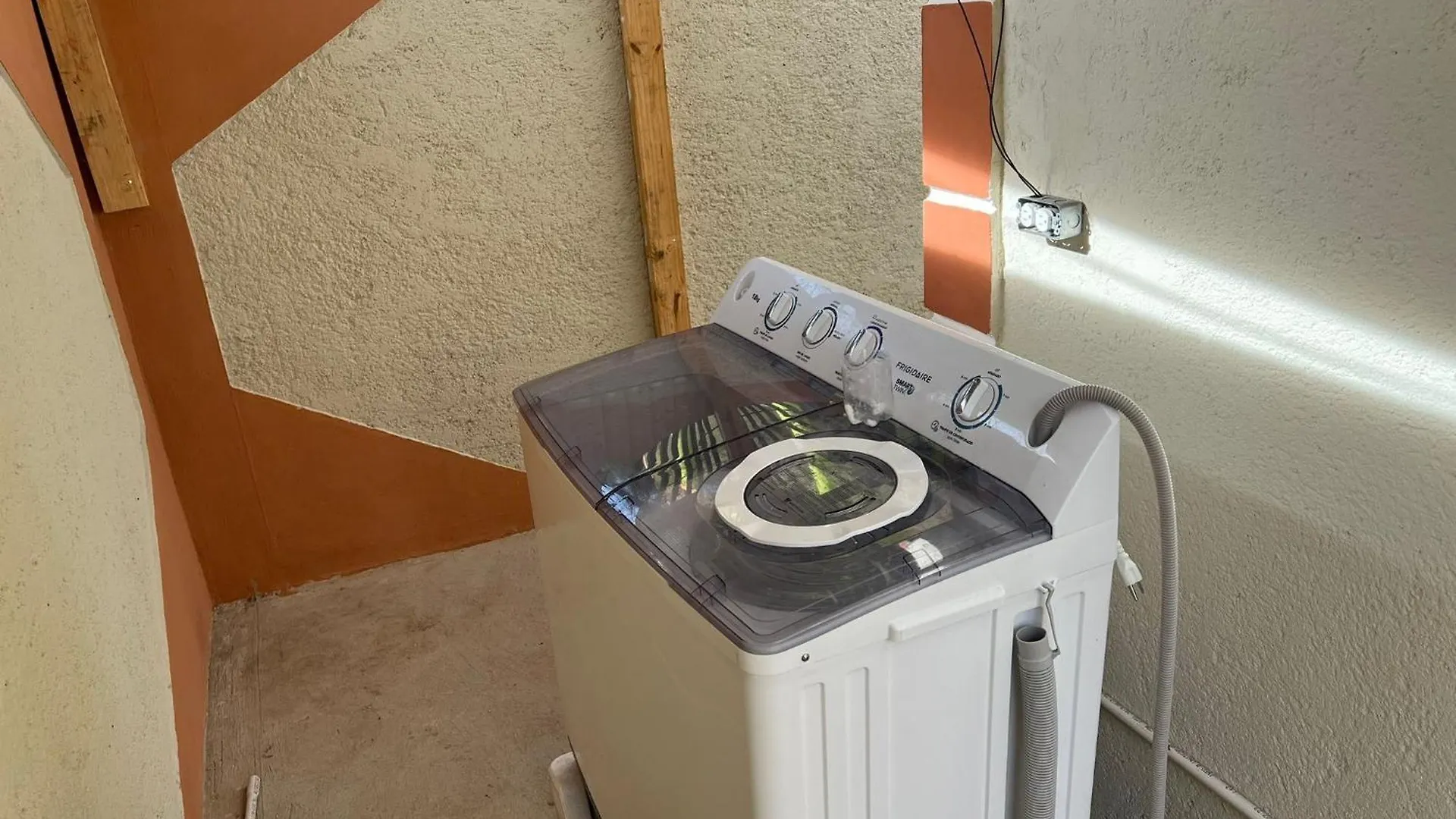 ז'אקמל Breman Semi Hotel 4*,  האיטי